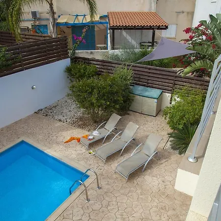 Cliantha Vila Protaras